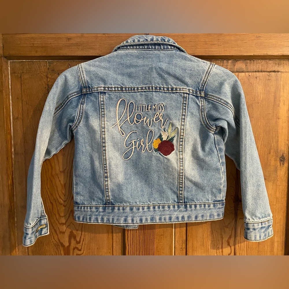 ThreeTwoOne Embroidered Flower Girl Jean
Jacket LIKE NEW - Size 4 Kids